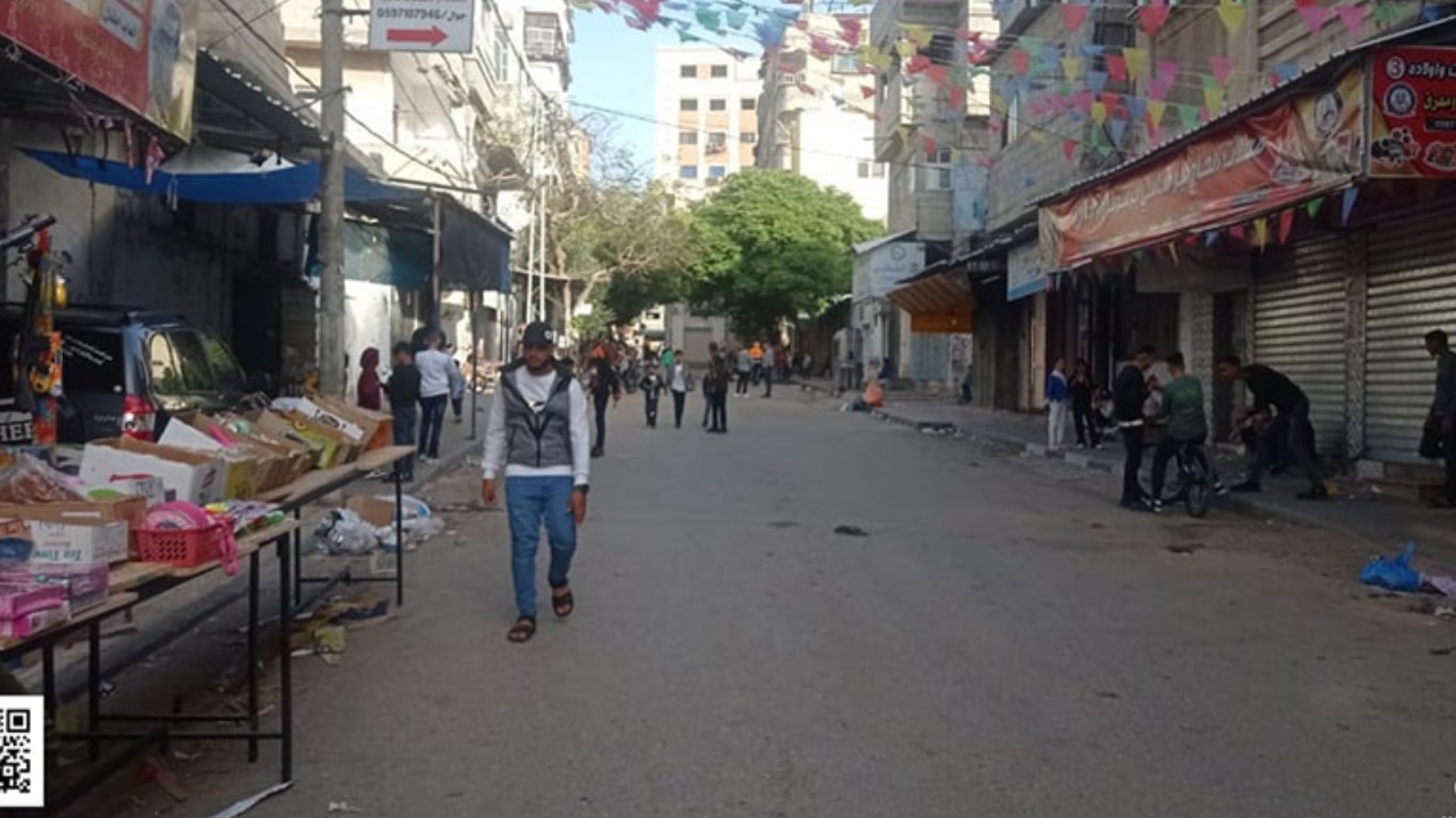 جانب من جولات تنظيم الأسواق ومنع حالات الازدحام في المفترقات الرئيسية والشوارع العامة في البريج