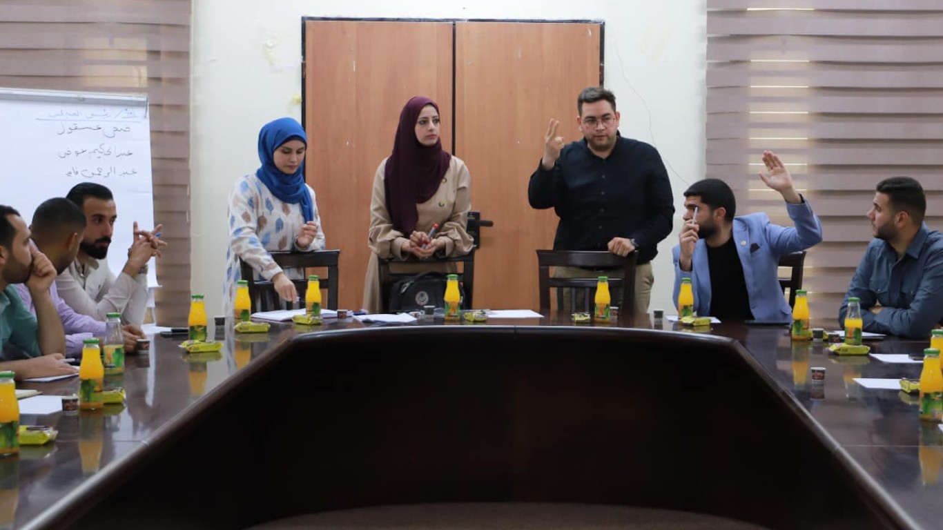 المجلس الشبابي في بلدية البريج ينتخب مناصبه الإشرافية: