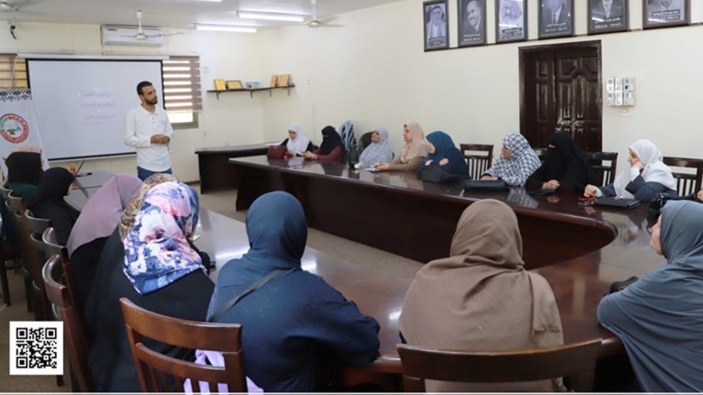 نظمت لجنة المرأة في بلدية البريج وبالتعاون مع دائرة التعبئة والتثقيف، لقاء أمني بعنوان ( الأمن الأسري أثناء الحرب